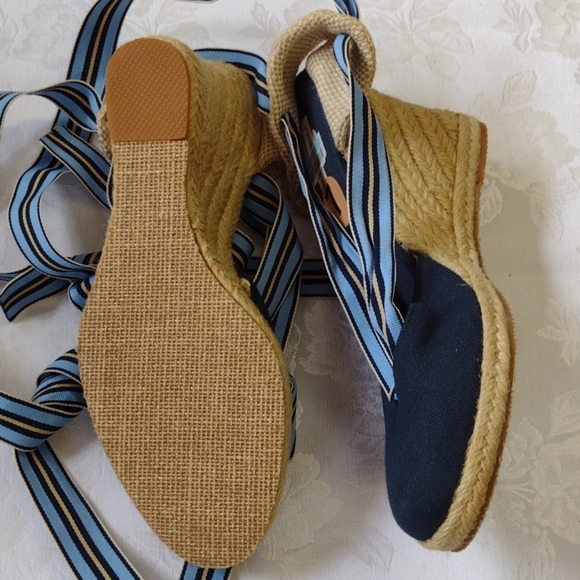 Tommy Hilfiger navy wedge sandal - Picture 5 of 5